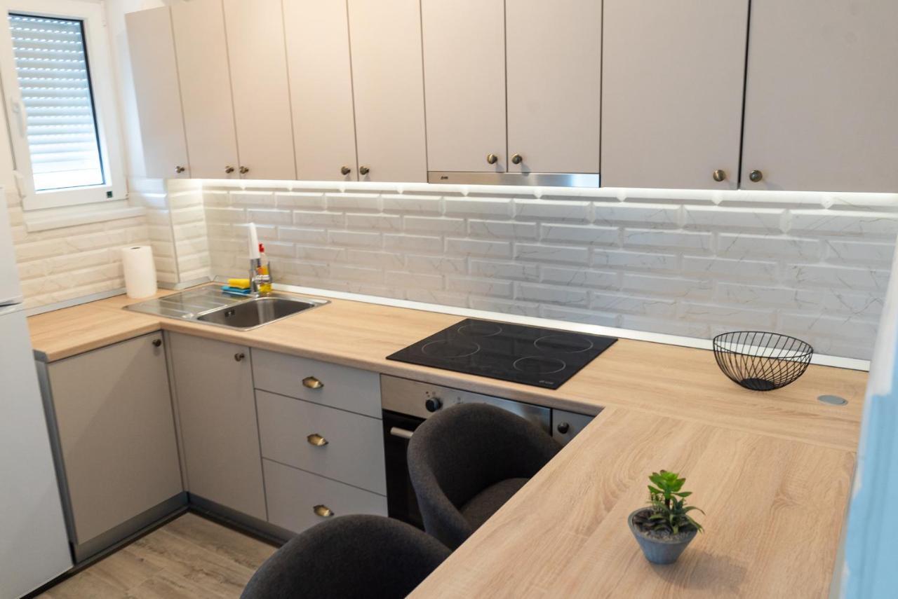 Lux Apartment III プリイェドル エクステリア 写真