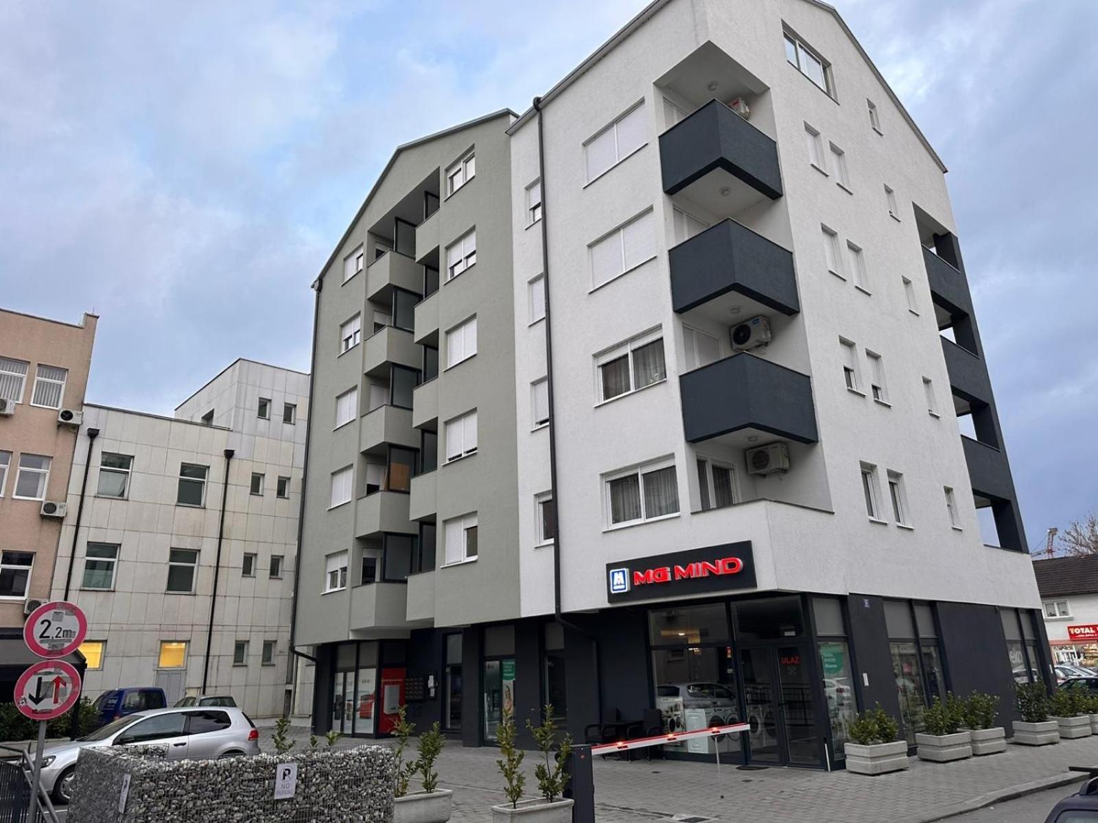 Lux Apartment III プリイェドル エクステリア 写真